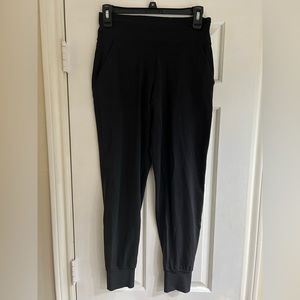 Lululemon Align Joggers size 6.